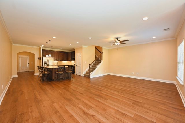 223 Meandering Dr, Lebanon, TN 37090