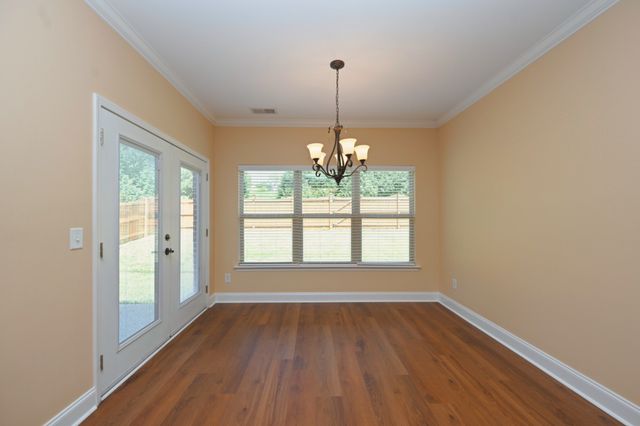 223 Meandering Dr, Lebanon, TN 37090