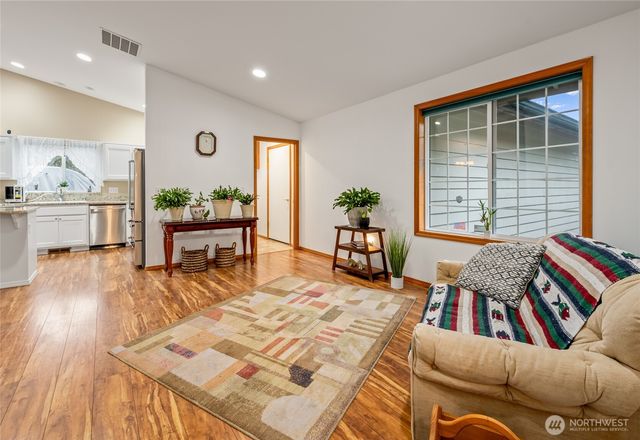 21211 89th Avenue NE, Arlington, WA 98223