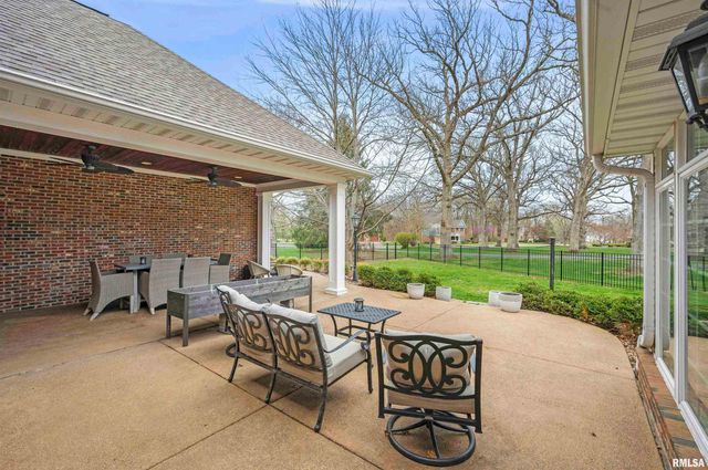 10706 N GRAND OAK Court, Peoria, IL 61615