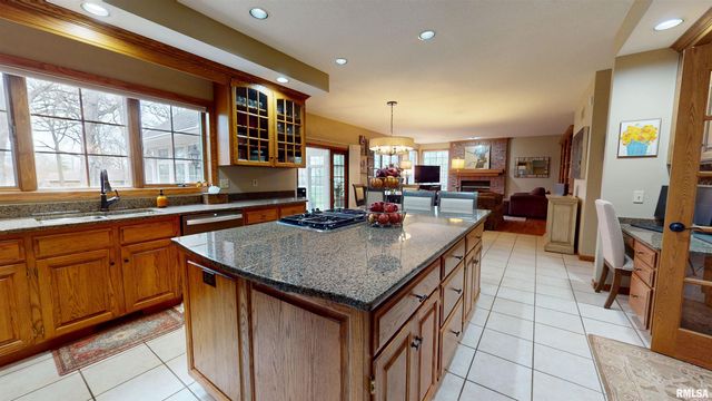 10706 N GRAND OAK Court, Peoria, IL 61615