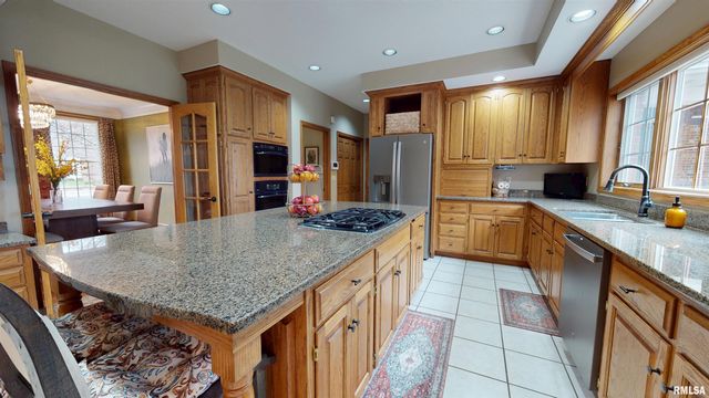 10706 N GRAND OAK Court, Peoria, IL 61615