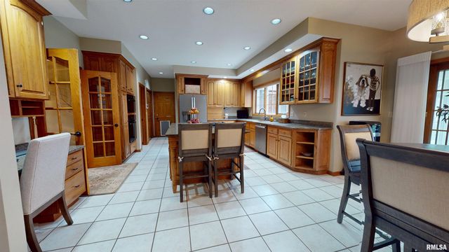 10706 N GRAND OAK Court, Peoria, IL 61615