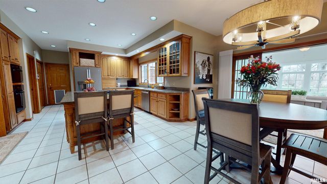 10706 N GRAND OAK Court, Peoria, IL 61615