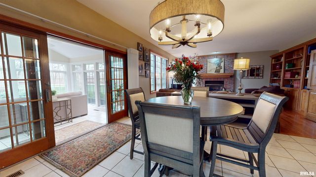 10706 N GRAND OAK Court, Peoria, IL 61615