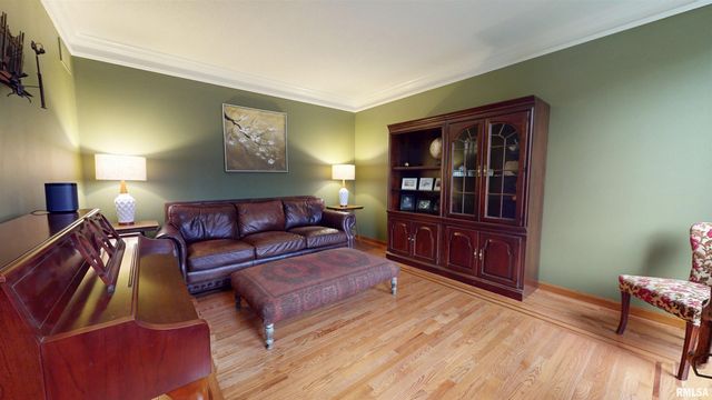 10706 N GRAND OAK Court, Peoria, IL 61615