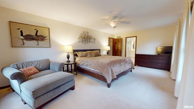 10706 N GRAND OAK Court, Peoria, IL 61615