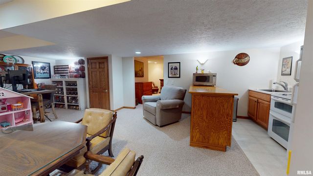 10706 N GRAND OAK Court, Peoria, IL 61615