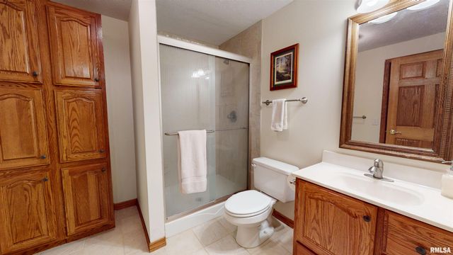 10706 N GRAND OAK Court, Peoria, IL 61615