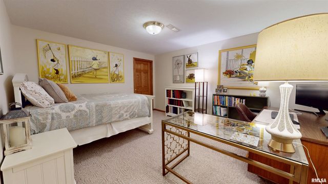 10706 N GRAND OAK Court, Peoria, IL 61615