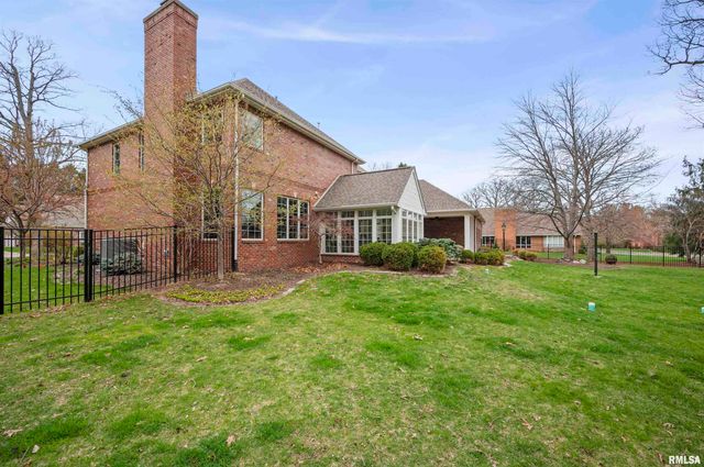 10706 N GRAND OAK Court, Peoria, IL 61615