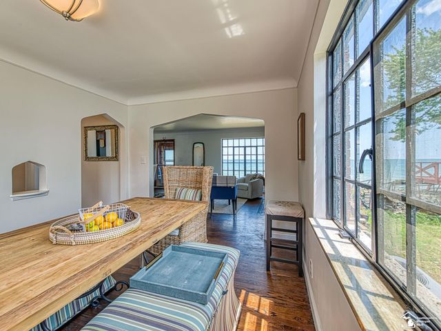 3880 Lakeshore Drive, Frenchtown Twp, MI 48166