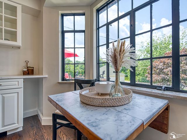 3880 Lakeshore Drive, Frenchtown Twp, MI 48166