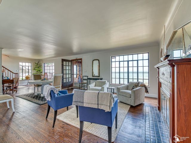 3880 Lakeshore Drive, Frenchtown Twp, MI 48166