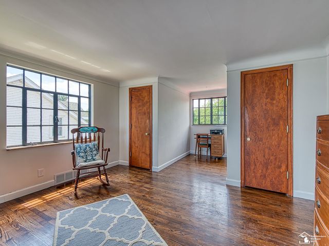 3880 Lakeshore Drive, Frenchtown Twp, MI 48166