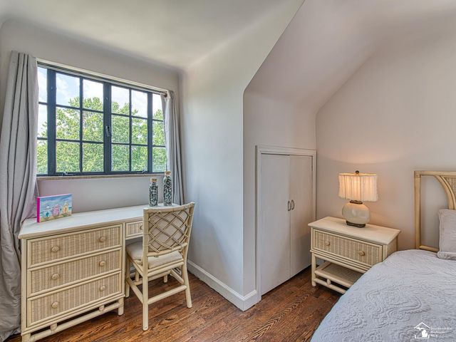 3880 Lakeshore Drive, Frenchtown Twp, MI 48166