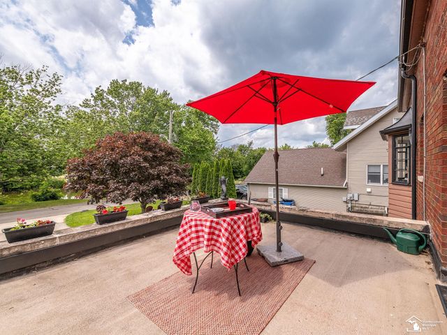 3880 Lakeshore Drive, Frenchtown Twp, MI 48166