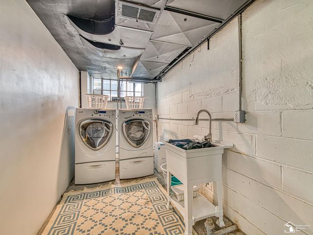 3880 Lakeshore Drive, Frenchtown Twp, MI 48166