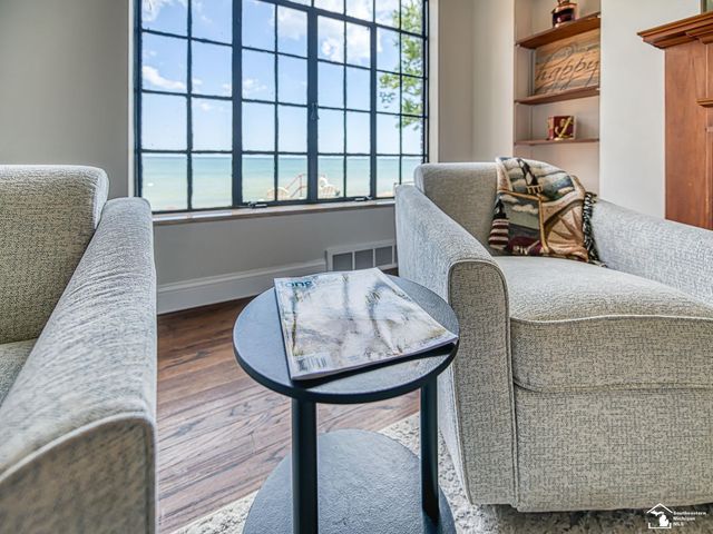 3880 Lakeshore Drive, Frenchtown Twp, MI 48166