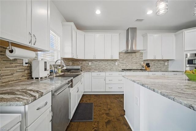 2537 Number Ten LN, Chesapeake, VA 23323