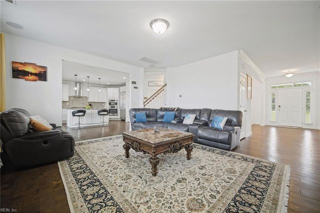 2537 Number Ten LN, Chesapeake, VA 23323