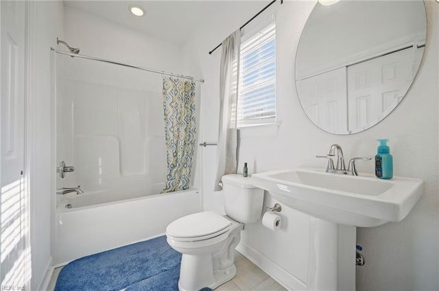 2537 Number Ten LN, Chesapeake, VA 23323