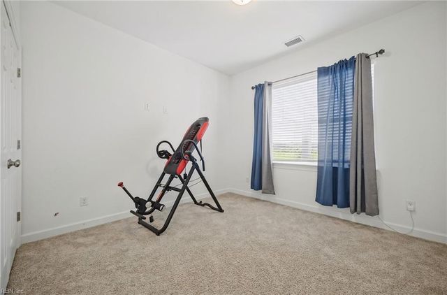 2537 Number Ten LN, Chesapeake, VA 23323