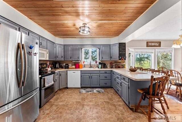 6685 E Iona Road, Idaho Falls, ID 83401