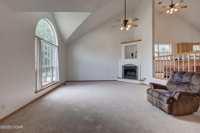 1706 Marigold Drive, Joplin, MO 64801