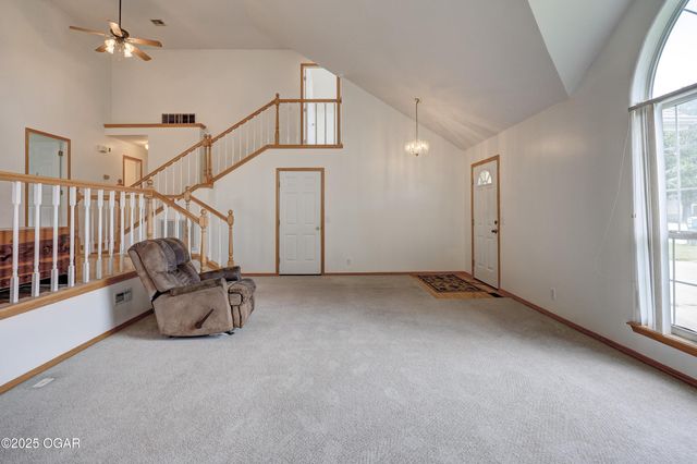 1706 Marigold Drive, Joplin, MO 64801