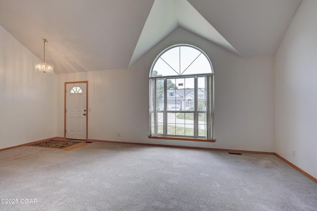 1706 Marigold Drive, Joplin, MO 64801