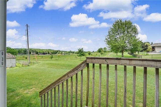 1875 Highland Road, Ely, IA 52227