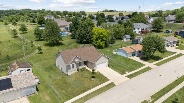1875 Highland Road, Ely, IA 52227