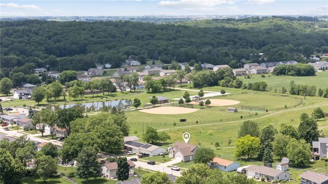 1875 Highland Road, Ely, IA 52227