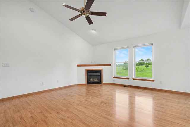 1875 Highland Road, Ely, IA 52227