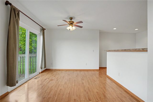 1875 Highland Road, Ely, IA 52227