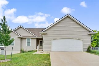 1875 Highland Road, Ely, IA 52227