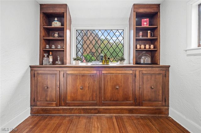 2216 University Avenue NW, Canton, OH 44709