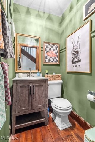 2216 University Avenue NW, Canton, OH 44709