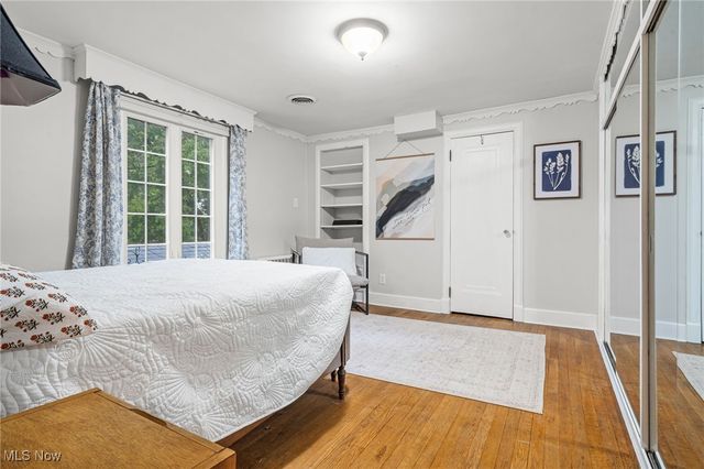 2216 University Avenue NW, Canton, OH 44709