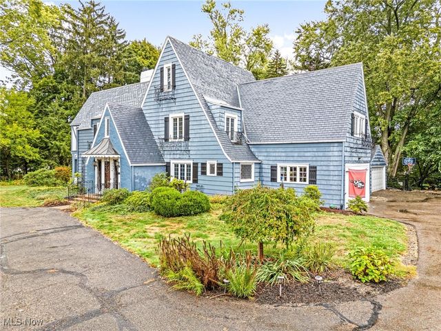 2216 University Avenue NW, Canton, OH 44709