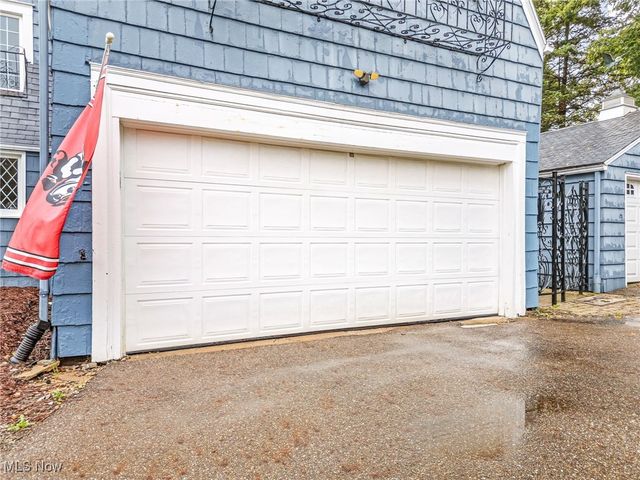 2216 University Avenue NW, Canton, OH 44709