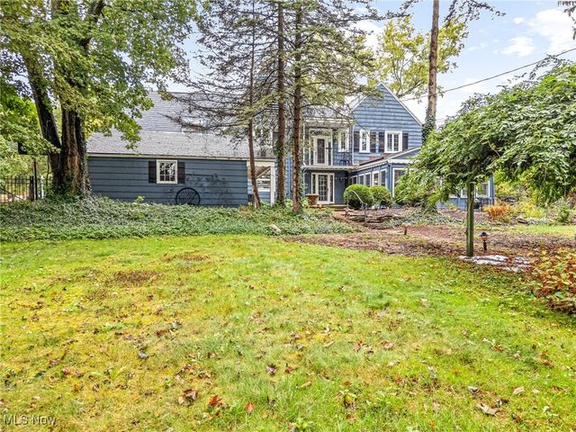 2216 University Avenue NW, Canton, OH 44709