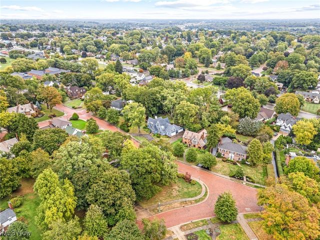 2216 University Avenue NW, Canton, OH 44709