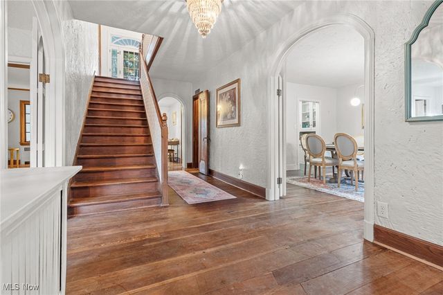 2216 University Avenue NW, Canton, OH 44709