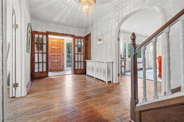 2216 University Avenue NW, Canton, OH 44709