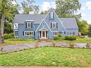 2216 University Avenue NW, Canton, OH 44709