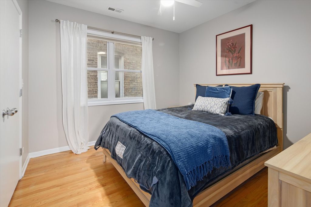 Image 10 of property listing at 1020 N MOZART Street 2, Chicago, IL 60622