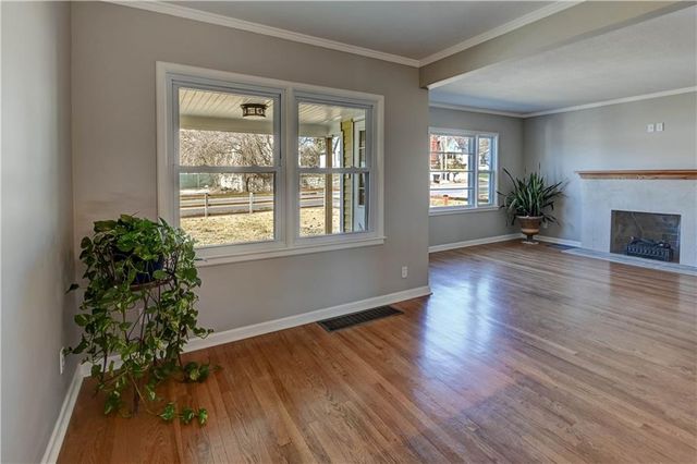 1505 N 38th Street, Kansas City, KS 66102