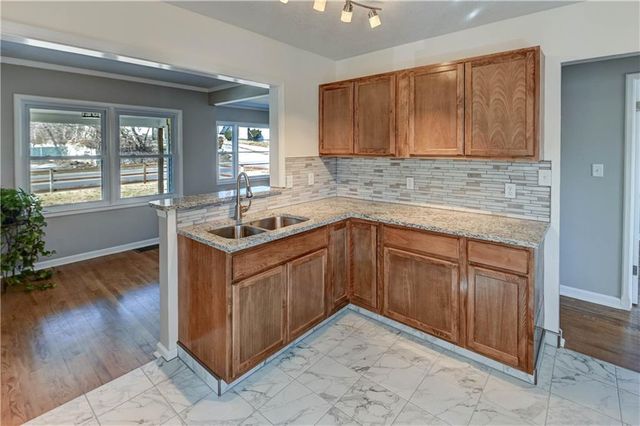 1505 N 38th Street, Kansas City, KS 66102